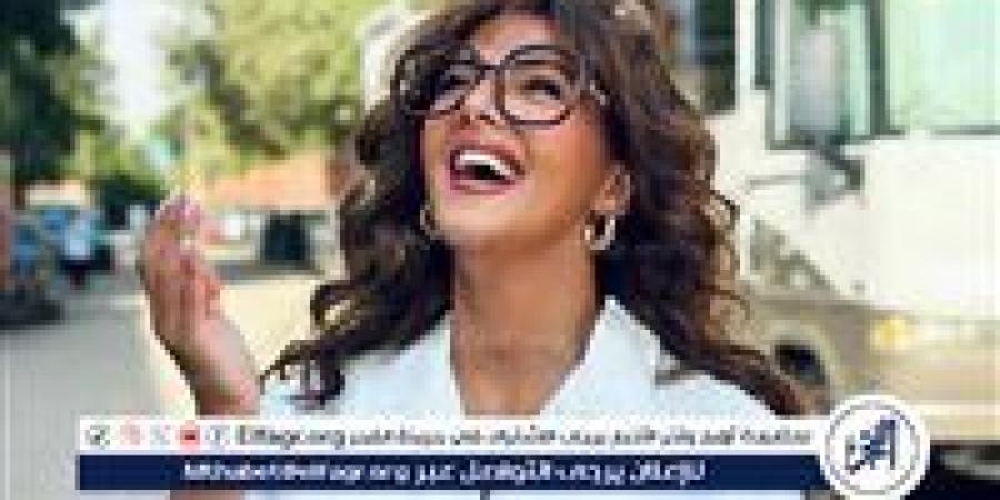 "دنيا سمير غانم تُشعل إنستجرام بإطلالة بيضاء مبهجة وجمهورها يتغزل بجمالها"