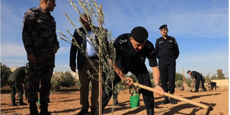 مديرية الأمن العام تحتفل بيوم الشجرة