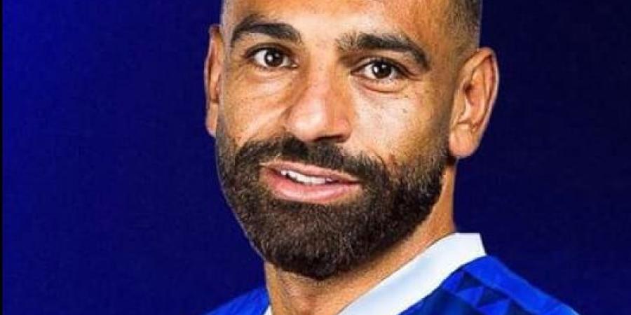 صورة تُثير جدل انتقال محمد صلاح للهلال السعودي