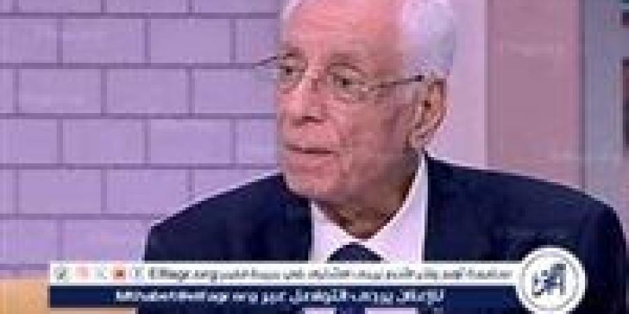 حسام موافي: وجود الشعر في وجه وجسم المرأة أمر طبيعي ولا يسبب كثافة باستخدام الموس