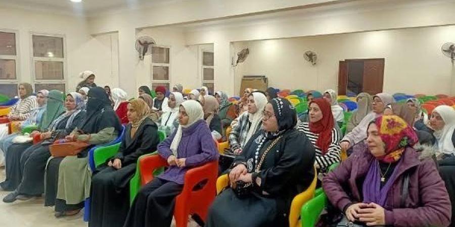 تنظيم ندوة توعوية حول دور المرأة في الإسلام بمركز التنمية الشبابية ببلبيس