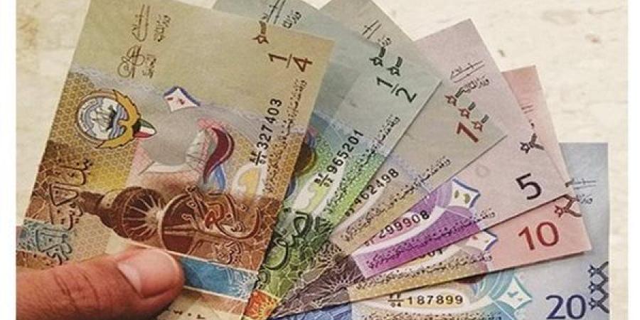 سعر الدينار الكويتي مقابل الجنيه اليوم الأحد 19 يناير 2025 في البنوك