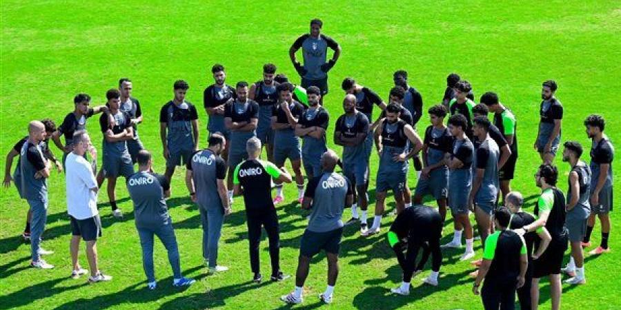 الزمالك يستأنف تدريباته استعدادا للإسماعيلي في الدوري المصري