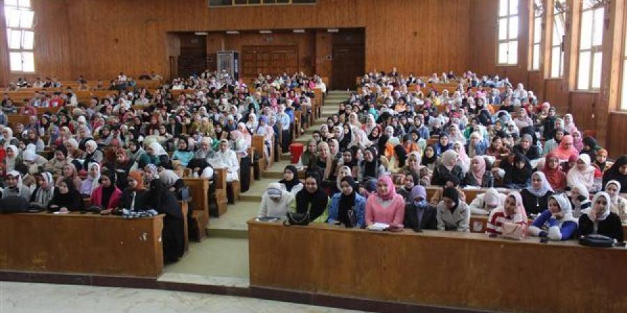 رئيس جامعة المنصورة: انتظام الدراسة في أول يوم من الفصل الدراسي الثاني