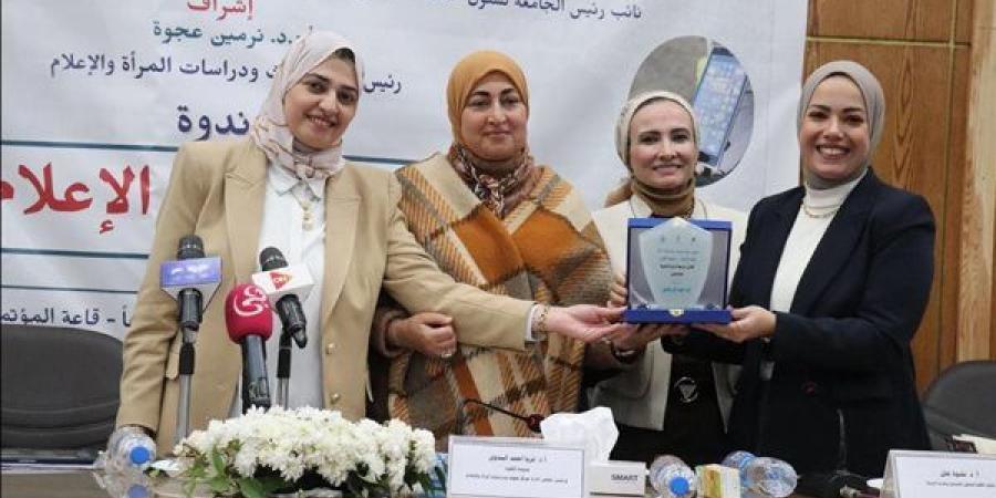 جامعة القاهرة: كلية الإعلام تقدم كوادر متميزة ومدربة على أعلى مستوى من الكفاءة