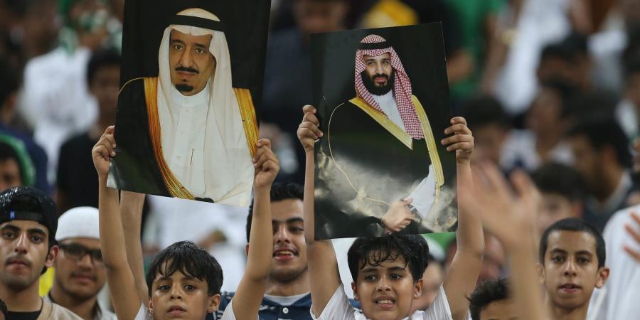 أشارت إلى دور الملك سلمان وولي عهده.. تدوينة عن تأهل المنتخب السعودي لكأس العالم للشباب تثير تفاعلاً - الأول نيوز