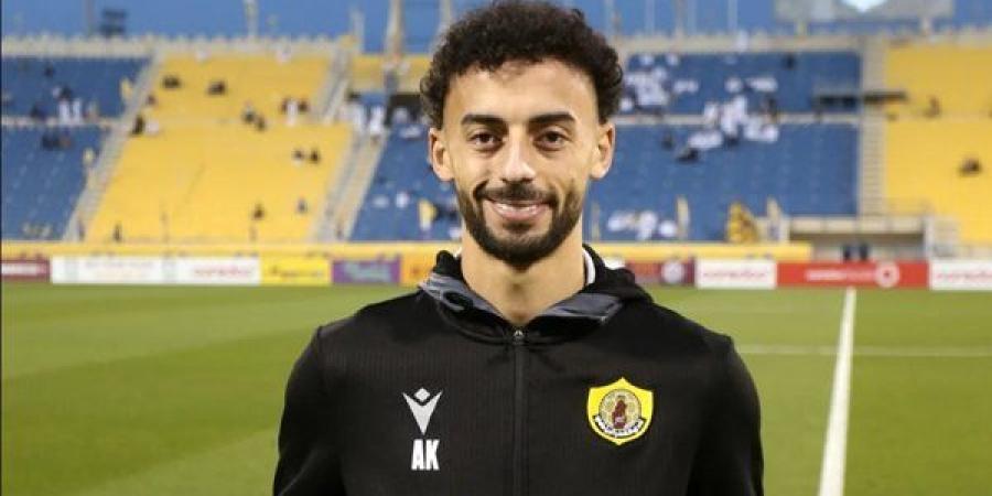 أحمد عبد القادر يتسلم جائزة أفضل لاعب فى الدوري القطري لشهر يناير