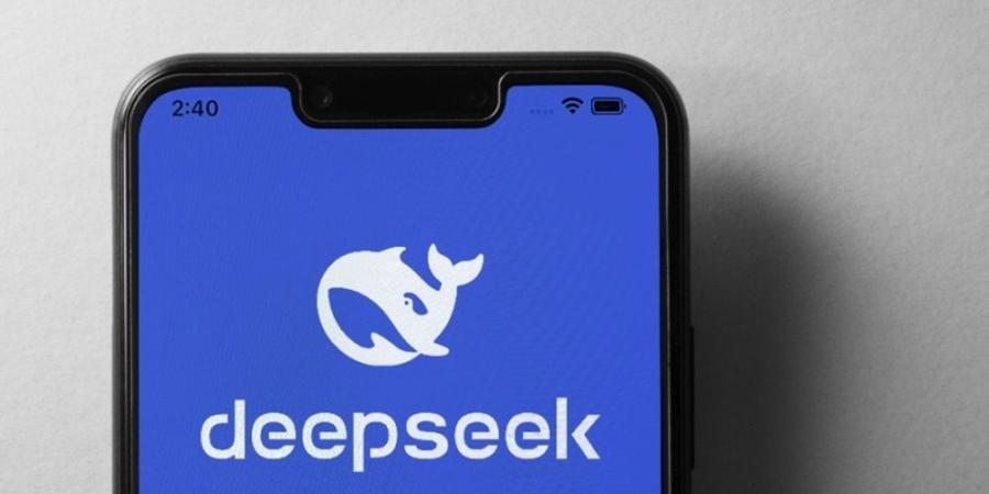 "DeepSeek" يتحدى المنافسة: تطبيق ذكاء اصطناعي مجاني بمزايا ثورية