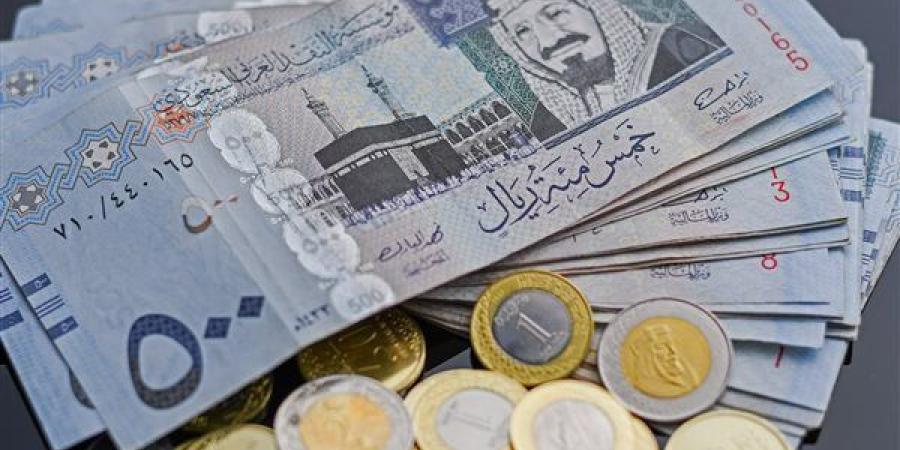 سعر الريال السعودي اليوم الأربعاء في البنوك خلال بداية التعاملات