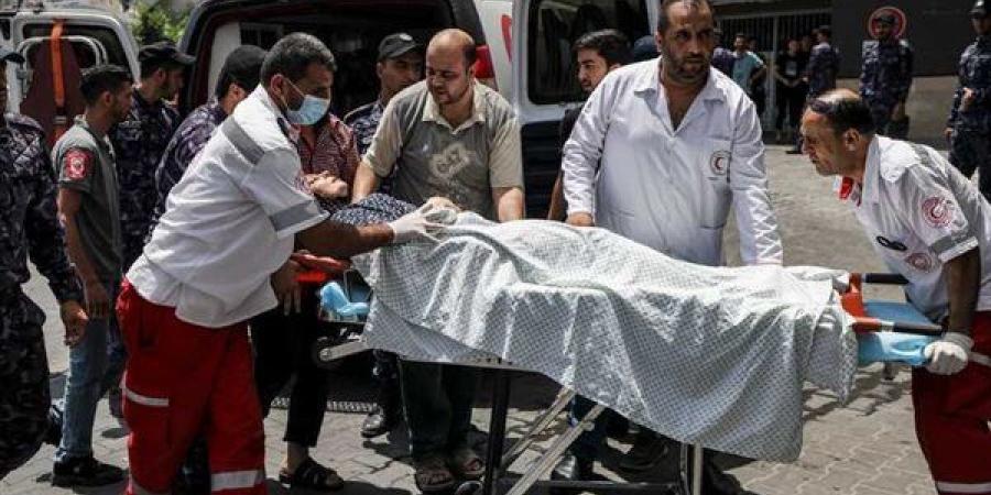 إعلام فلسطيني: إصابات جراء قصف الاحتلال منزلا وسط خان يونس جنوب غزة