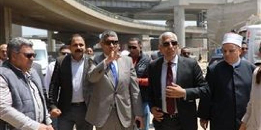 محافظ الجيزة يتفقد أعمال التطوير بالشوارع المحيطة بمستشفى بولاق الدكرور قبل الافتتاح