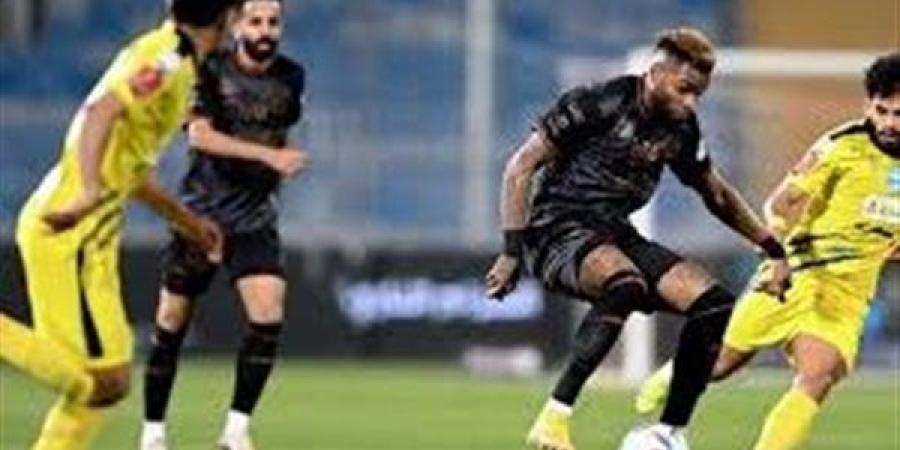 لحظة بلحظة مباراة الفتح والشباب في الدوري السعودي الممتاز
