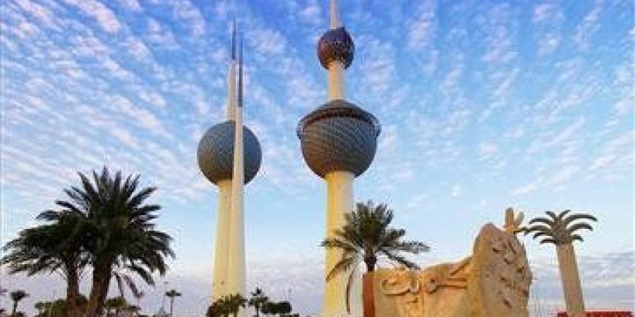 طقس الكويت.. حار مع فرصة للغبار نهاراً مائل للحرارة ليلاً والعظمى 41 درجة
