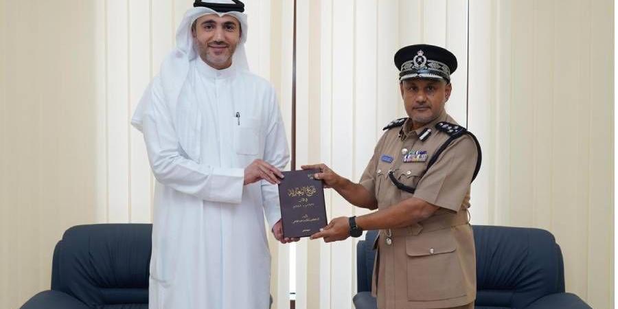 اللجنة التنظيمية للمنافذ الحدودية بالشارقة تناقش تطوير الأداء