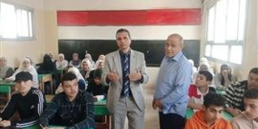 وكيل تعليم كفر الشيخ يتفقد عددا من المدارس