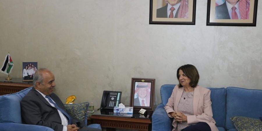 وزير التربية يبحث مع سفيرة النرويج دعم البرامج التعليمية وتوحيد مرجعيات التعليم