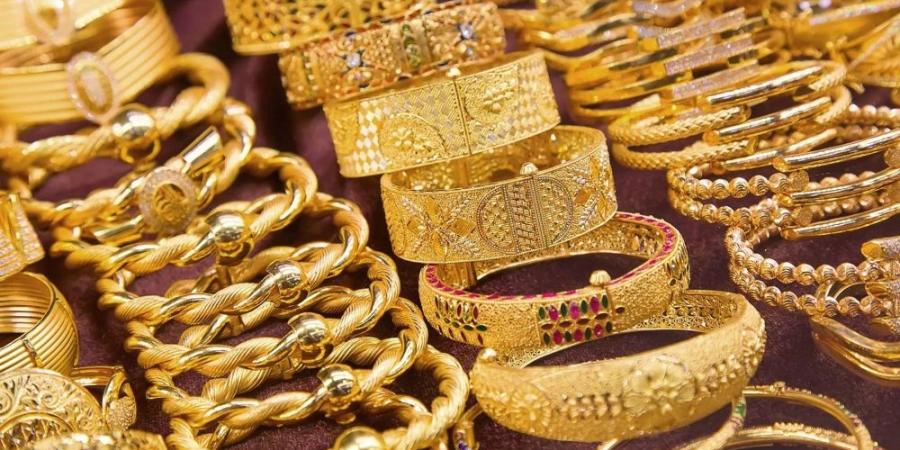سعر الذهب في الإمارات مع بداية تعاملات اليوم الاثنين 5 مايو 2025
