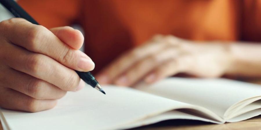 "بأقلامهم".. تعليم مكة تدعو الطلاب للمشاركة في مسابقة القصة القصيرة