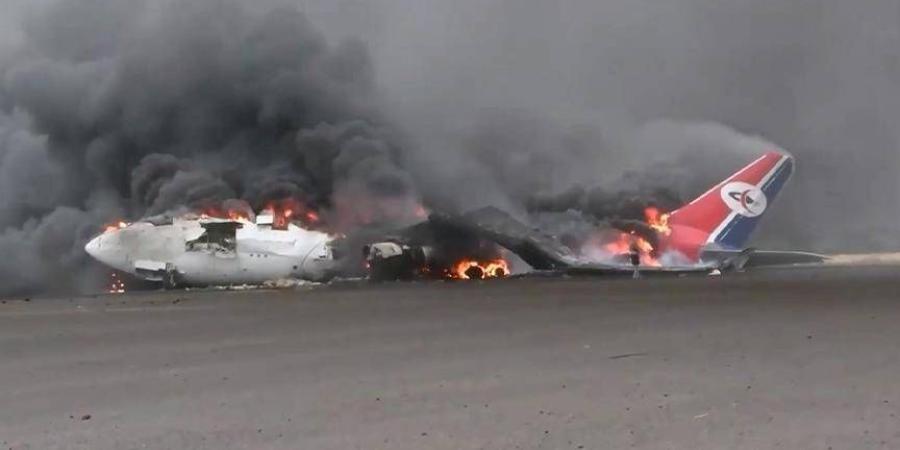 الحوثيون يعلنون حجم خسائر مطار صنعاء بعد القصف الإسرائيلي