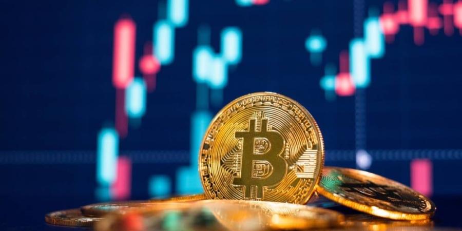 بيتكوين تتجاوز 100 ألف دولار مدعومة بثقة المستثمرين والتطورات الاقتصادية