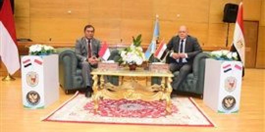 خلال فعاليات اليوم الثقافي المصري الإندونيسي والذي تنظمه جامعة سوهاج لأول مرة