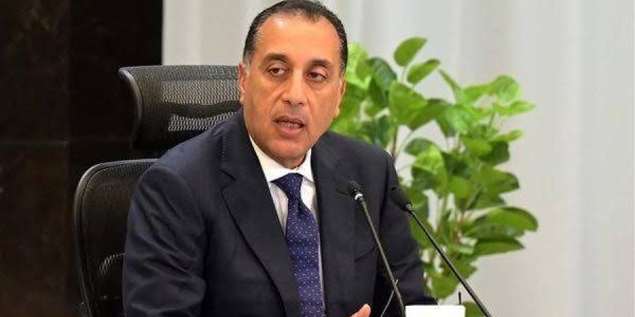 مدبولي: برنامج تنمية صناعة السيارات ركيزة رئيسية لتوطين صناعتها في مصر