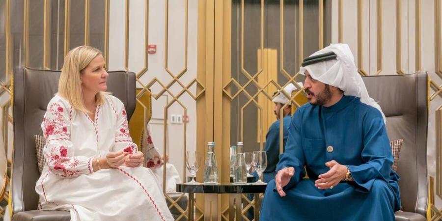 خالد بن حمد يلتقي رئيسة اللجنة الأولمبية الدولية