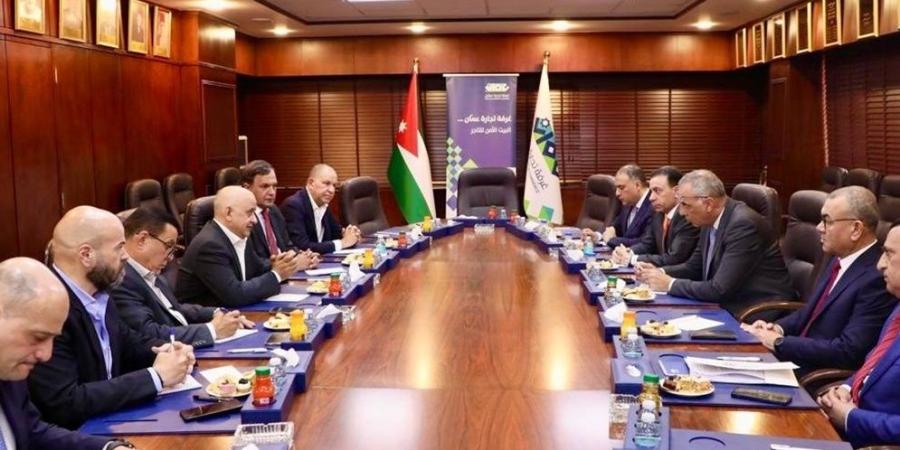 محافظة العاصمة و"تجارة عمان" يبحثان آليات التعاون والتنسيق المشترك