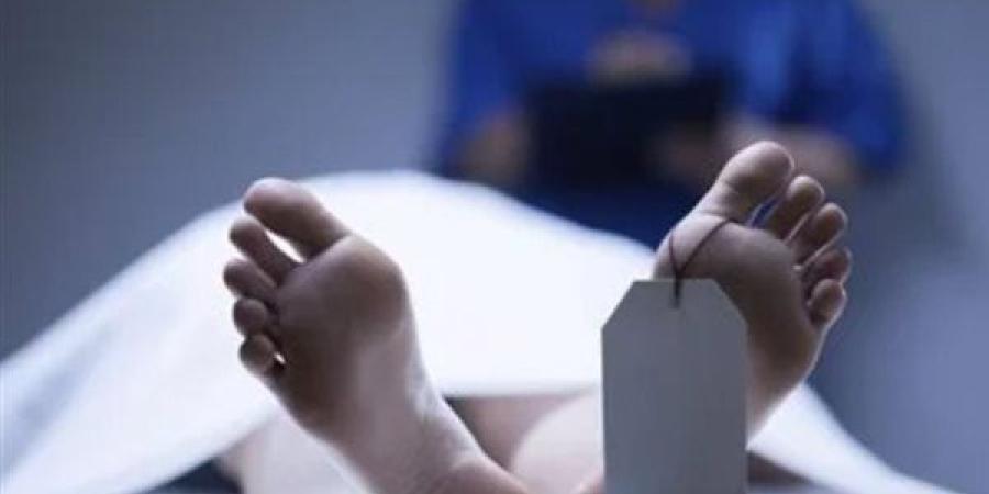 العثور على جثة خمسيني مجهول مكبل اليدين داخل سيارة ببني سويف