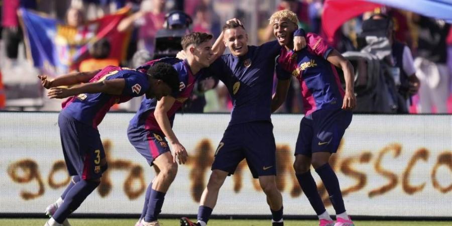 الجمهور كأنه في مسرح.. برشلونة يحول مبارياته إلى حفلات ترفيه