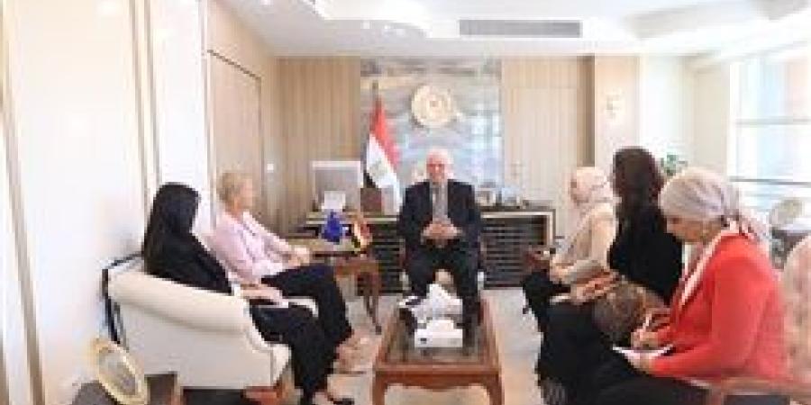 وزير التعليم العالي يبحث مع سفيرة الاتحاد الأوروبي تعزيز الشراكة المصرية الأوروبية