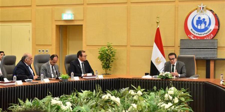 وزير الصحة يترأس أولى اجتماعات اللجنة العليا لوضع استراتيجية وطنية شاملة لسلامة المرضى