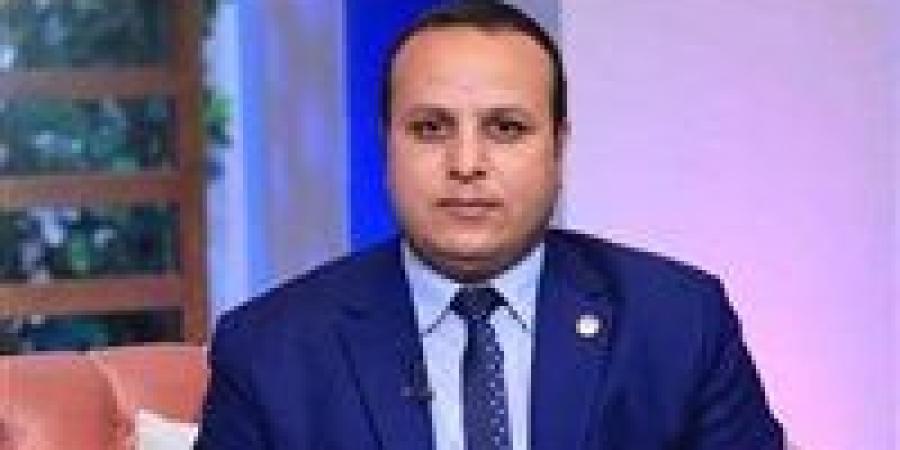 عاصم حجازى تعليقًا على اجتماع الرئيس ووزير التعليم: "الدولة تسعى لجيل قوي"