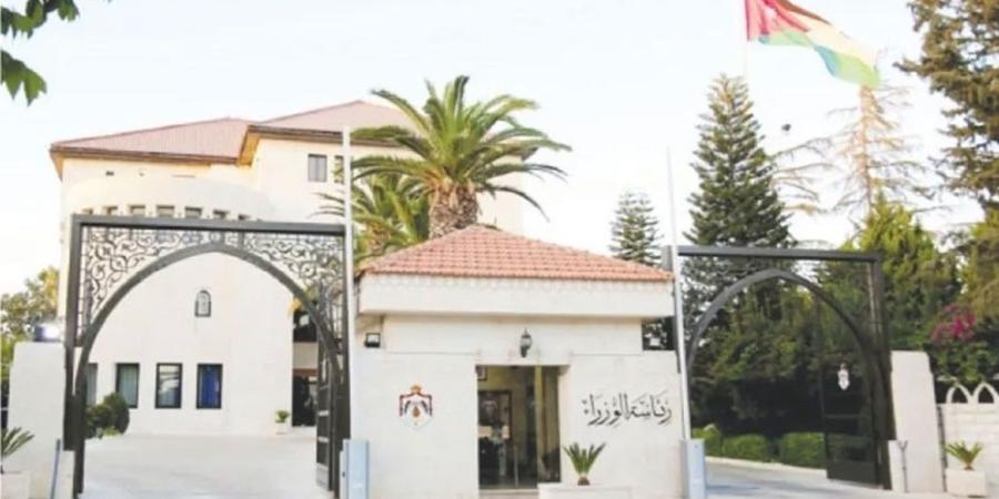 "الوزراء" يوافق على قرض إيطالي ميسر لتمويل "الناقل الوطني"