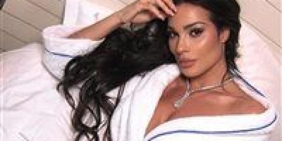 بالبرنص.. نادين نسيب نجيم تشعل مواقع التواصل الاجتماعي