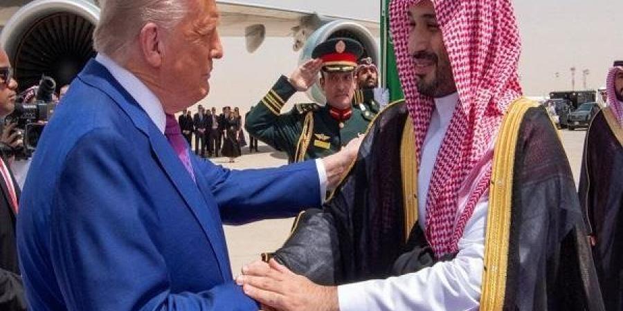 كاتب سعودي: نشهد تغيرًا جذريًا في نظرة واشنطن للشرق الأوسط ونبرة إيران تغيّرت