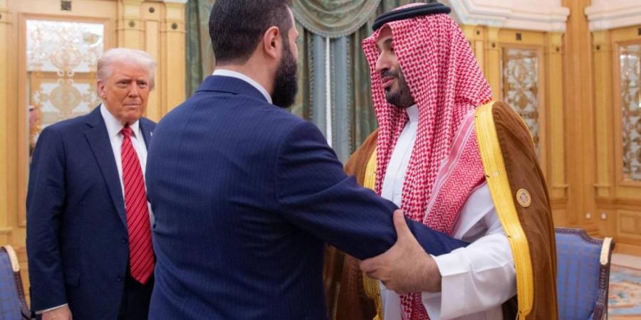 لقاء يجمع الامير محمد بن سلمان و الشرع وترامب