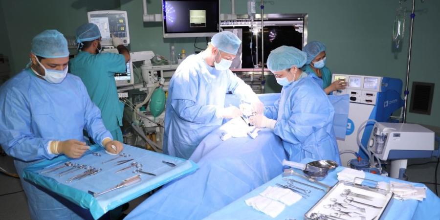 مستشفى الدكتور سليمان الحبيب بالخبر يستأصل "23" ورماً منتشراً بالغدد "الدرقية واللمفاوية"