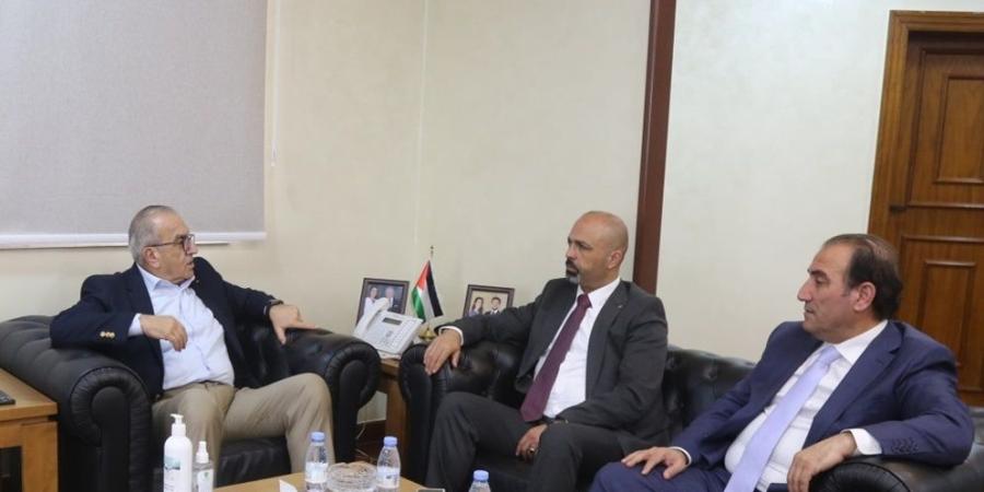 وزير الأشغال: توجيهات ملكية مستمرة بتقديم جميع أشكال الدعم للفلسطينيين