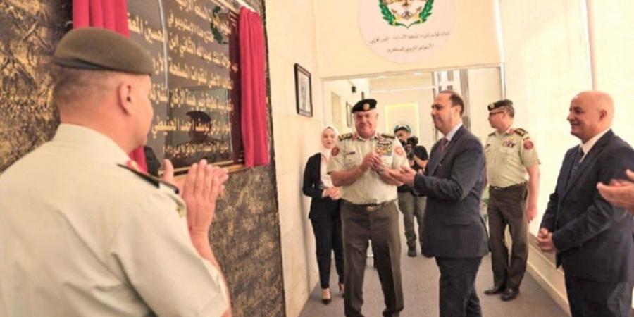الحنيطي يفتتح الأستديو التلفزيوني العسكري