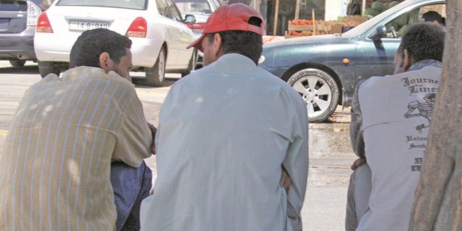 "العمل" توضح بشأن التغييرات على مهنة عامل نظافة بالعمارات السكنية