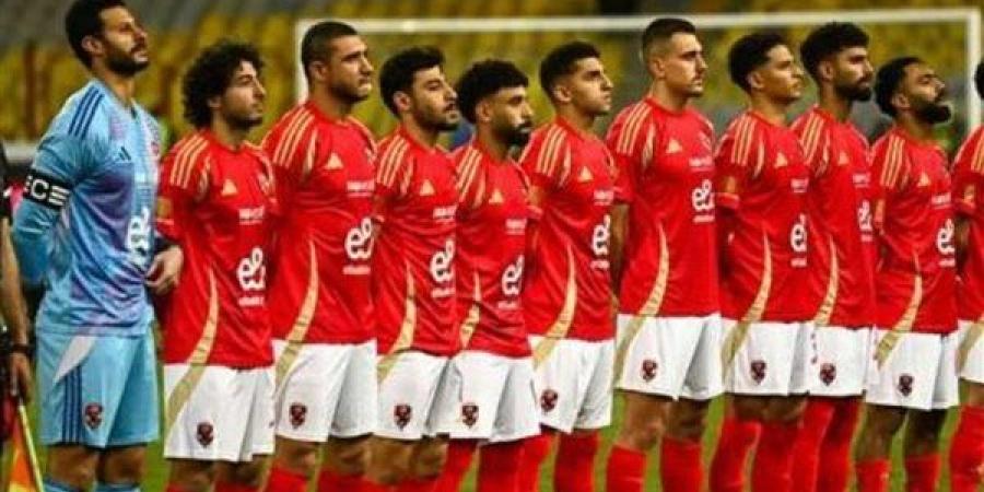 أشرف بن شرقي يقود تشكيل الأهلي أمام البنك الأهلي في الدوري المصري