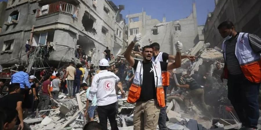 22 شهيدا في قصف للاحتلال على دير البلح وتل الزعتر