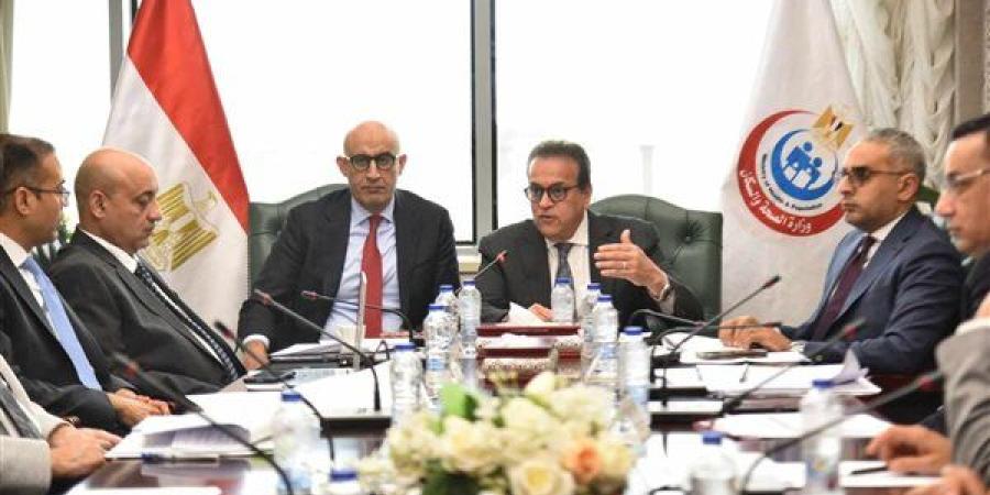 وزير الصحة يعقد اجتماعًا مع وزير التربية والتعليم لمناقشة تعديل قانون التعليم