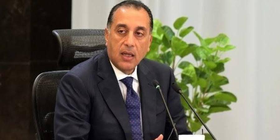 رئيس الوزراء يتفقد أعمال إزالة كوبري السيدة عائشة.. تفاصيل