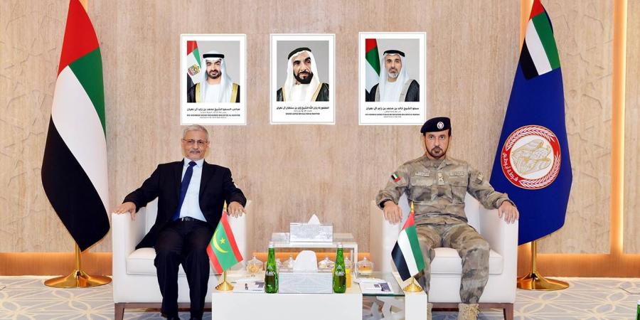 قائد شرطة أبوظبي يبحث التعاون مع مدير الأمن الموريتاني