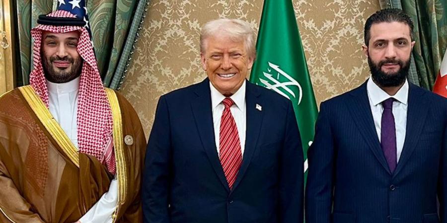 مصر.. علاء مبارك يعلق على صورة محمد بن سلمان وأحمد الشرع مع ترامب - الأول نيوز